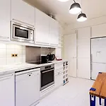 Guestready - Charming Retreat In The 11Th Arr.